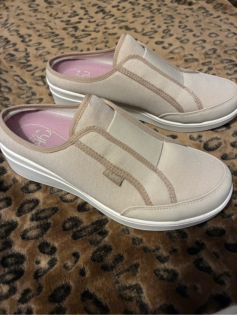 Ryka Women’s 7.5W Slip-on Mules. Taupe. New in Box. Comfortable. Easy to wear.